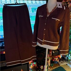 Zesica Two-Piece Set with White Trim and Gold Buttons NWT Viscose/Polyamide